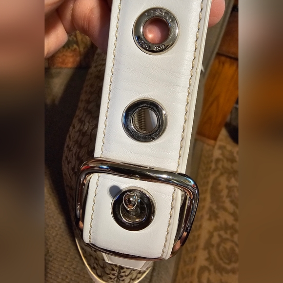 Coach White Leather Tan Logo Adjustable Crossbody Shoulder Bag NWOT - Picture 9 of 15